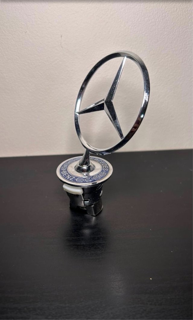 Emblema Estrella Mercedes Azul