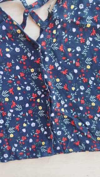 Crop Top Floral Stradivarius Talla L