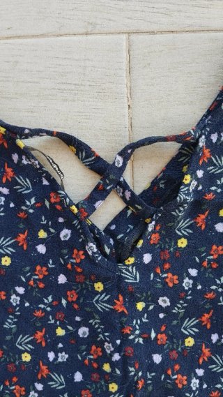Crop Top Floral Stradivarius Talla L