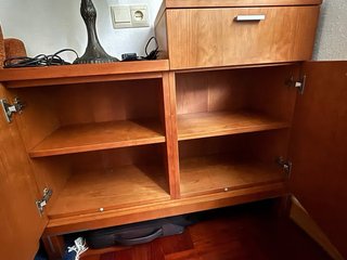 Mueble mesita escalera y lampara Tiffany (regalo)