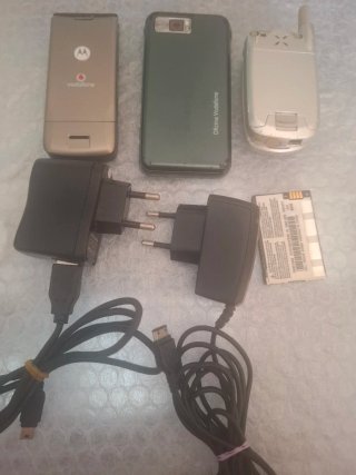 Lote 3 Móviles: Motorola, Samsung, Panasonic