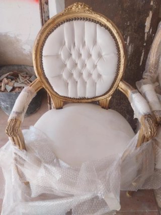 Poltrona stile Luigi XVI Borgogna in velluto beige/oro