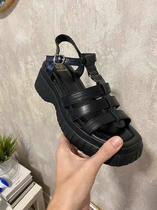 Sandalias negras plataforma