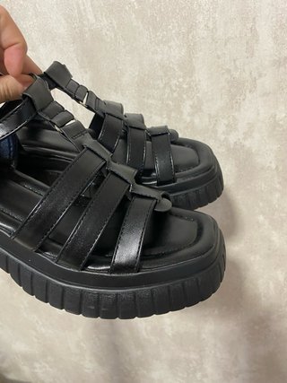 Sandalias negras plataforma