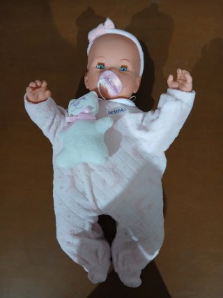 Muñeca bebé Jesmar con chupete