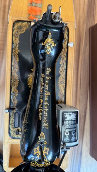 Máquina de coser Singer antigua