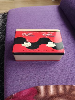 Caja metálica café vintage