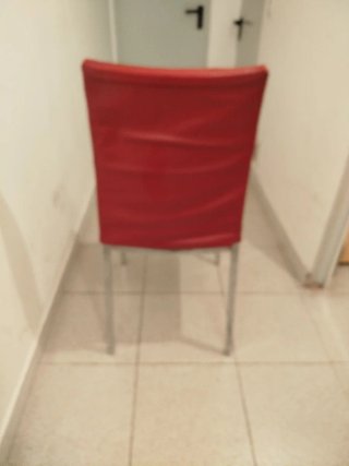 Conjunto 6 sillas cuero burdeos (una a reparar)