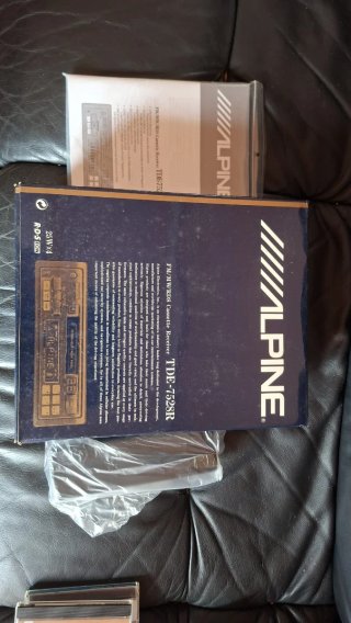 Alpine TDE-7528R FM/MW/RDS Cassette Receiver