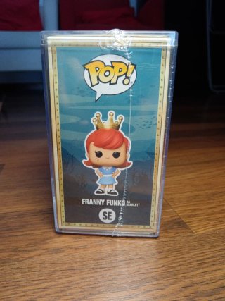 Funko Franny Funko como Scarlett SE