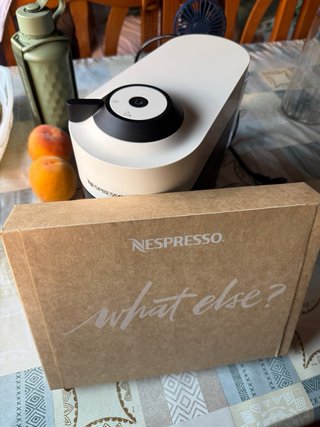 Cafetera Nespresso Vertuo Pop Blanca