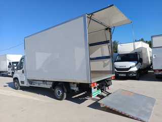 FIAT Ducato 2.3 CHASIS CAJA CERRADA CON TRAMPILLA
