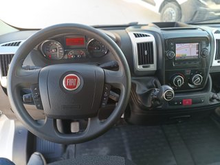 FIAT Ducato 2.3 CHASIS CAJA CERRADA CON TRAMPILLA