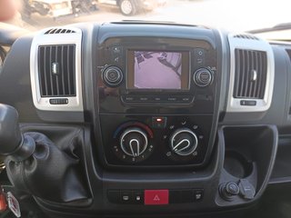 FIAT Ducato 2.3 CHASIS CAJA CERRADA CON TRAMPILLA