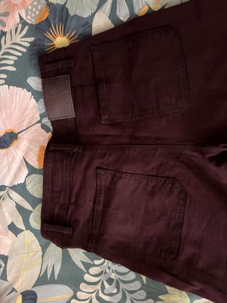 Pantalones vaqueros morados anchos