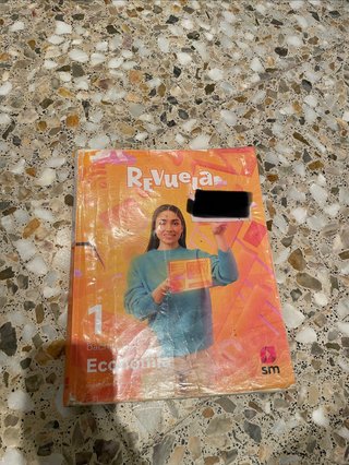 1 Bachillerato, Economía Revuela