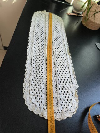 Tapete de tela beige y blanco