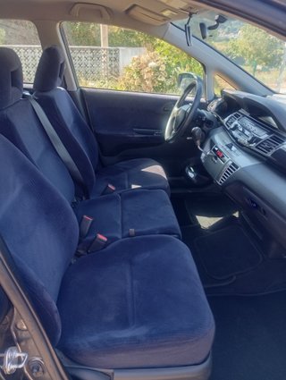 Honda FR-V 2007