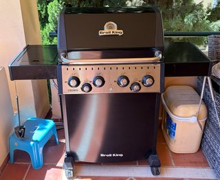 Grill / Parrillera Broil King Crown