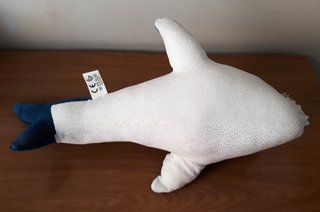 Peluche Tiburón Azul con Puntos Billantes