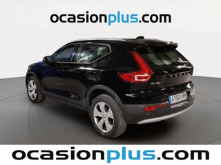 Volvo XC40 T3 Momentum Pro Auto 120 kW (163 CV)