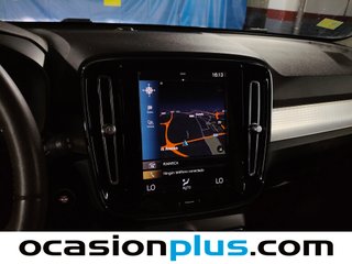 Volvo XC40 T3 Momentum Pro Auto 120 kW (163 CV)