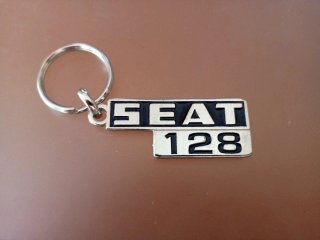 LLAVERO SEAT 128 DE METAL CROMADO