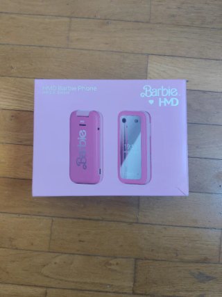 Teléfono HMD Barbie