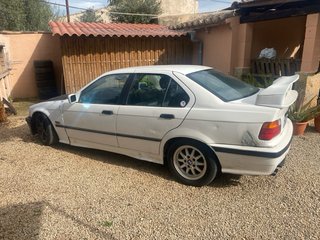 BMW E36 325i