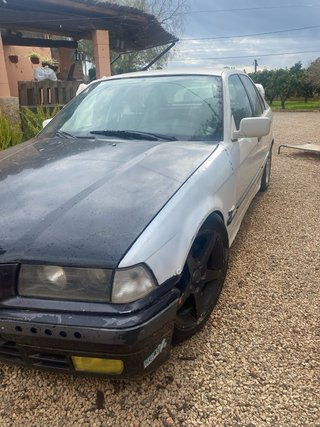 BMW E36 325i