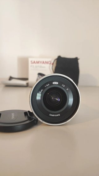 Objetivo Samyang 12mm F2.0 Sony E ¡Como nuevo!