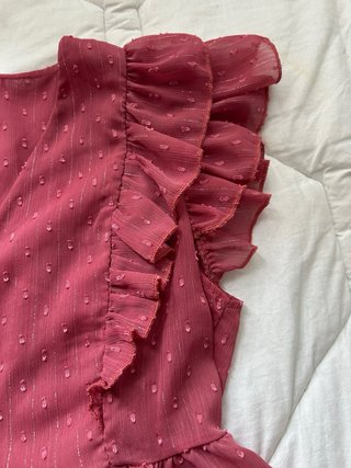 Blusa rosa con volantes