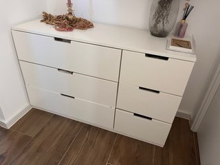 Cómoda blanca Ikea