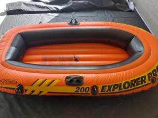 Barca hinchable Intex Explorer Pro 200 con remos