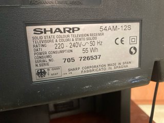 TV Sharp Retro Vintage Gaming