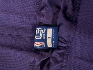 Pantalones Cortos Morados Lakers Talla S (SIN USO)