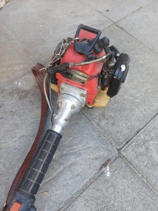 Desbrozadora de gasolina