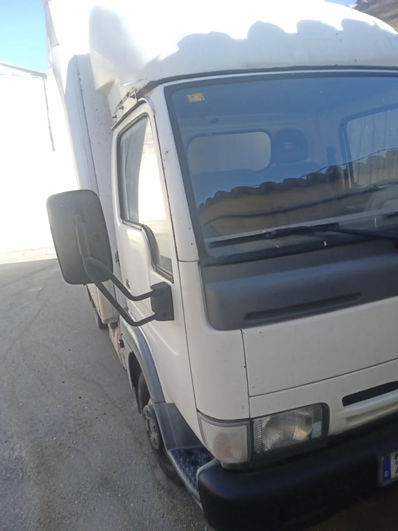 Nissan Cabstar 2002 - foto 1