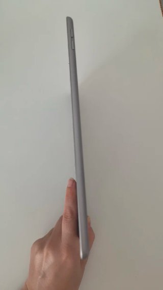 iPad 6ª Gen 128GB Wi-Fi Plata
