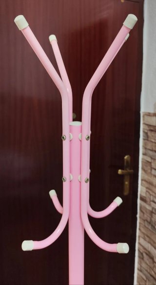 ✨ NO NEGOCIABLE ✨  Perchero rosa metal y plástico