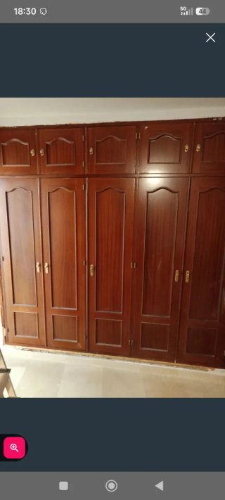 Armario empotrado de madera
