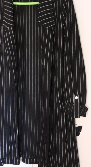 Blazer negro rayas diplomáticas . Stradivarius