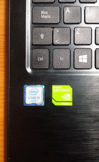 Portátil Acer TravelMate Negro