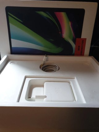 MacBook Pro M1 8GB RAM 256GB SSD