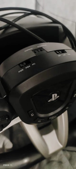 Volante PS5 en muy buenas condiciones