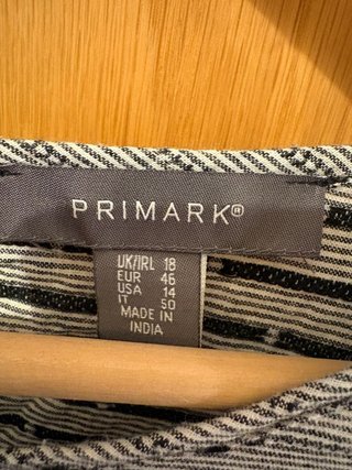 Vestido de verano Primark gris y rojo