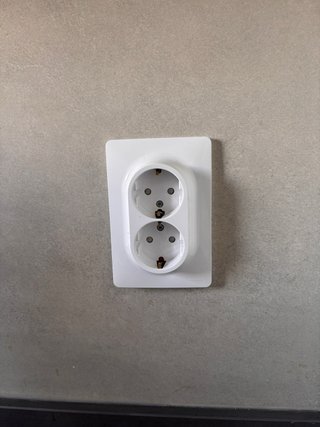 Realizo  instalaciones eléctricas