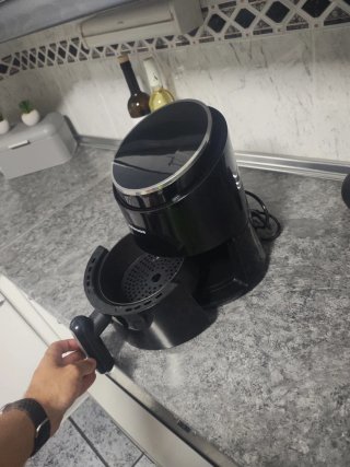 Freidora de aire Mellerware negra
