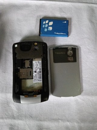 Teléfono Móvil BlackBerry Plata