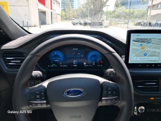 Ford Kuga 2025